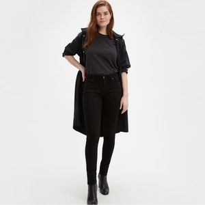 Levi’s 711 skinny size 29 black pant